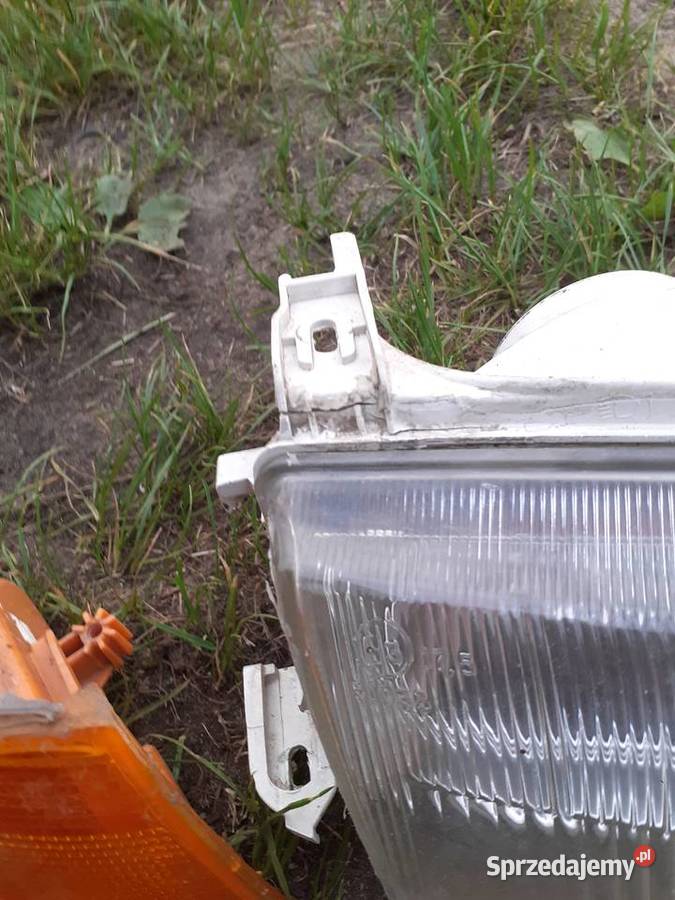 Lampy lewa prawa przód z kierunkami Opel Astra F osobowe lubelskie Łowcza