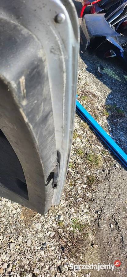 VW Touran Maska tył kompletna z szybą LA7W małopolskie sprzedam