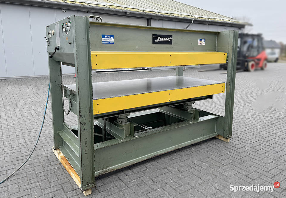 Prasa półkowa hydrauliczna do forniru JOOS typ Sierakowska Huta