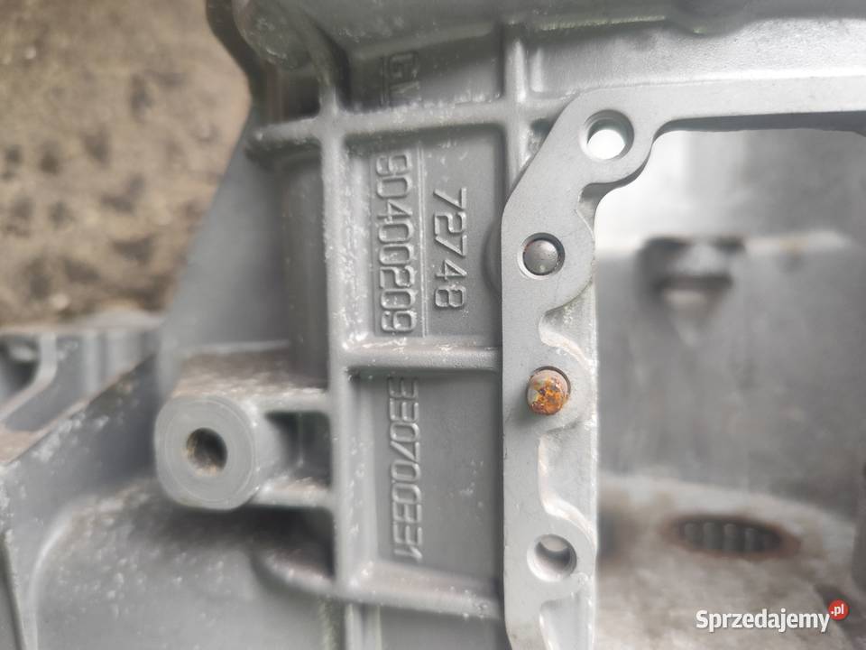 Obudowa skrzyni biegów opel 14 16 18 benzyna