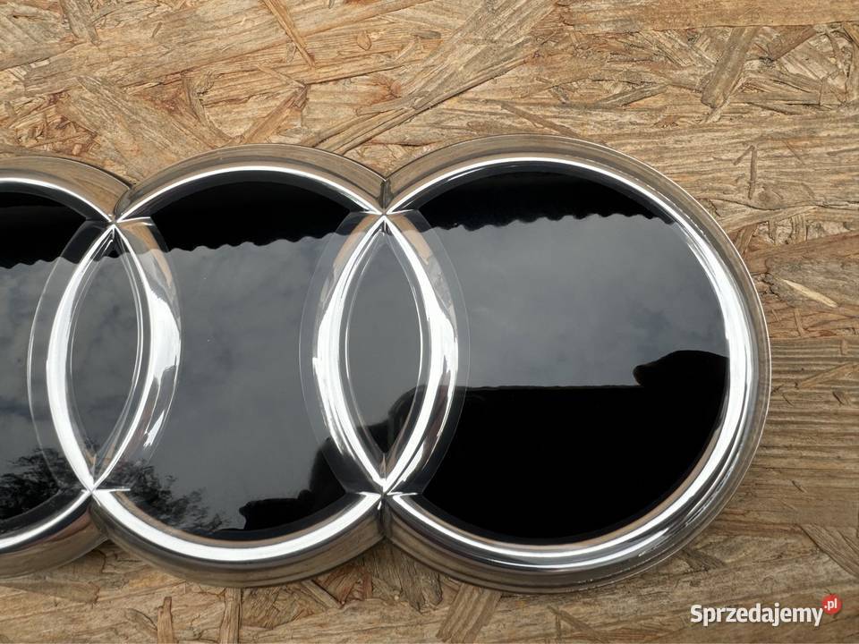 Znaczek Logo pod radar grilla atrapy Audi q4 osobowe Pozostałe wielkopolskie sprzedam