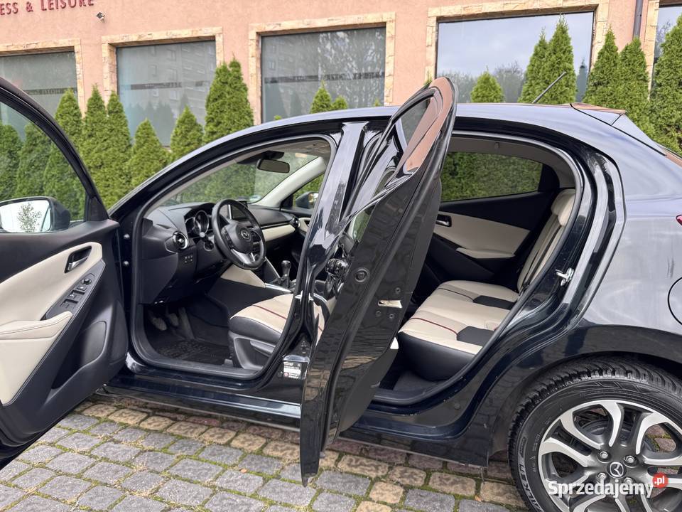 15 SKYACTIV Wyposażenia WHITE EDITION Mały Samochody osobowe