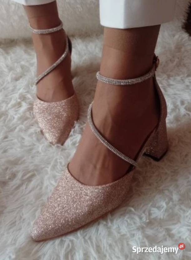 41 Złote bogato zdobione czółenka wieczorowe z Kraków sprzedam