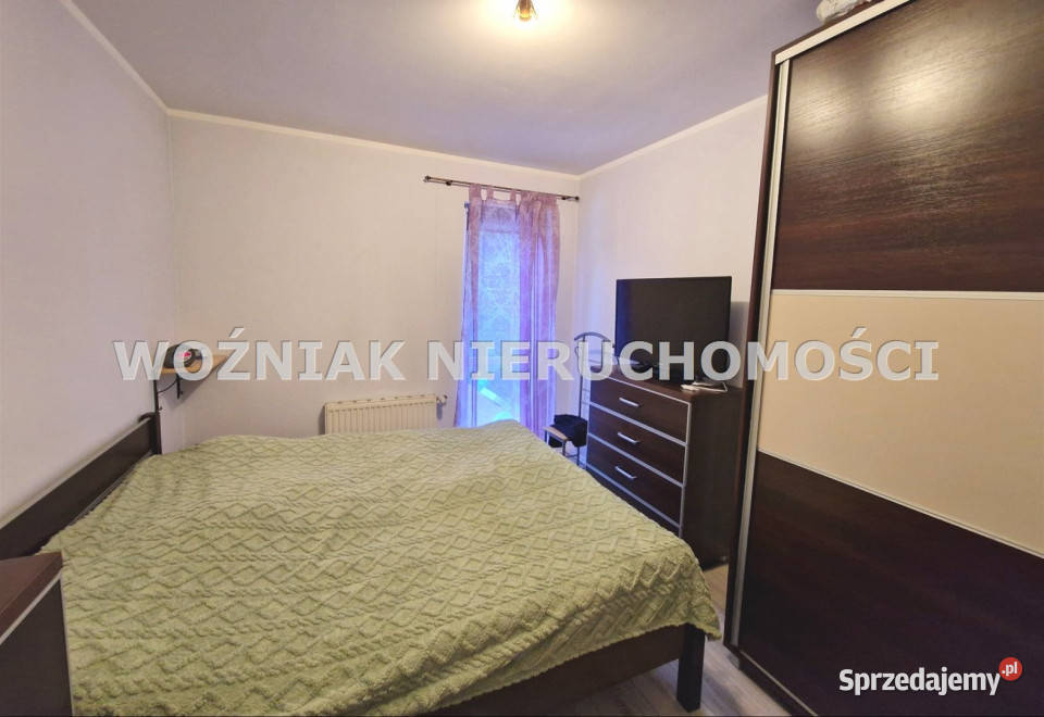 sprzedaży domu szeregowego 27044m2 Wałbrzych 270.44m2 sprzedam