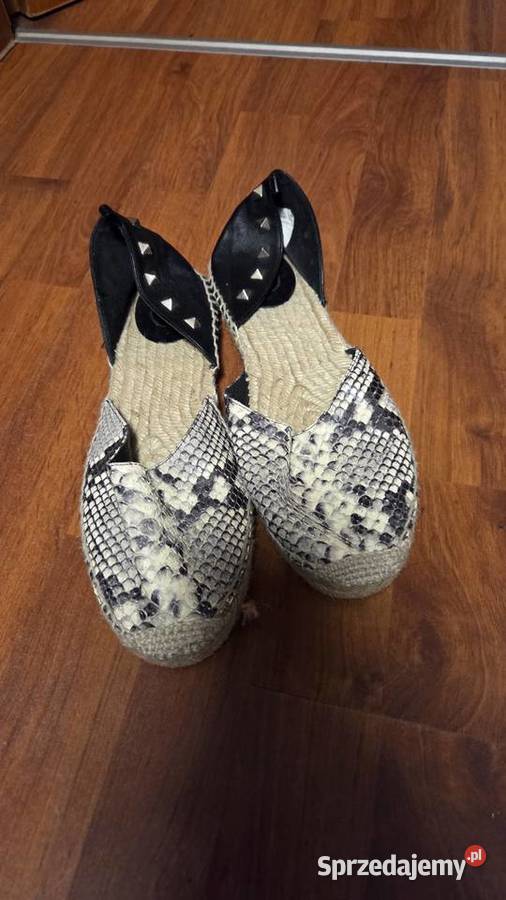 Buty damskie inna