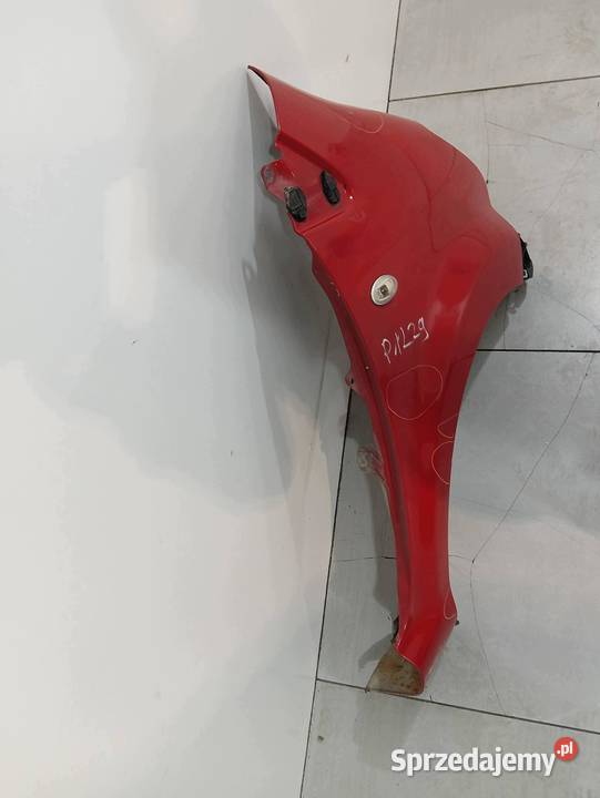 BŁOTNIK PRAWY PRZÓD 3P0 Toyota Aygo I 20052014