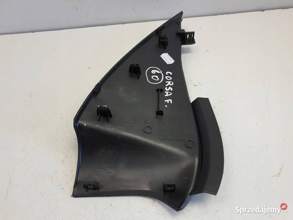 Corsa F 12 12V PRAWA OSŁONA DESKI ROZDZIELCZEJ osobowe