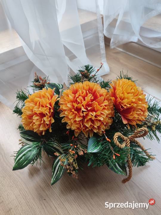 Kompozycja kwiatowa na grób kompozycja na płytę Sosnowiec