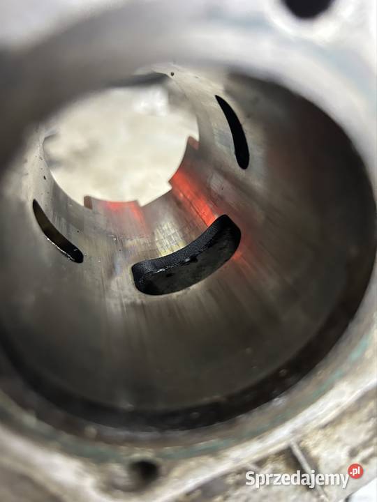 Cylinder wsk 125 z tłokiem Nowa Dęba