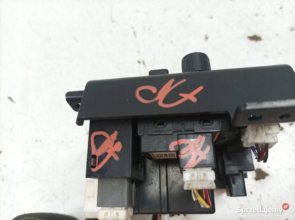 PRZEŁĄCZNIK LUSTEREK HAMULCA ESP 15C357