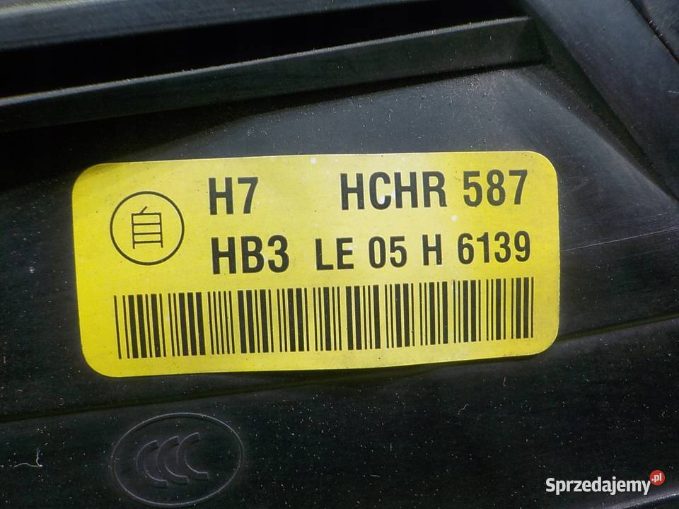 VOLVO C30 20 D 07r 2D lampa lewa przod 31283158 Suków