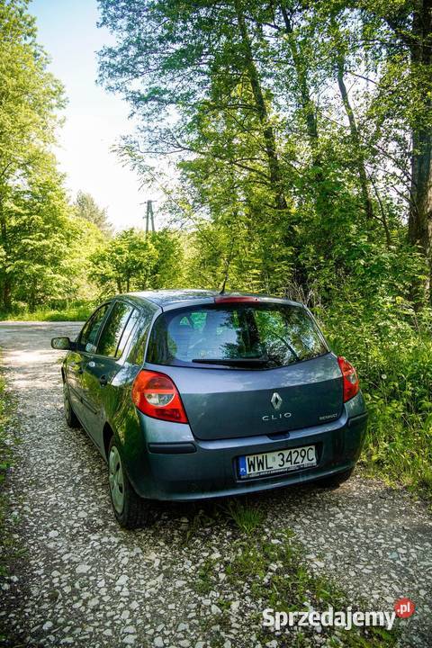 Renault Clio 3 2006r 16 benzyna 88 ważne opłaty wspomaganie kierownicy świętokrzyskie sprzedam