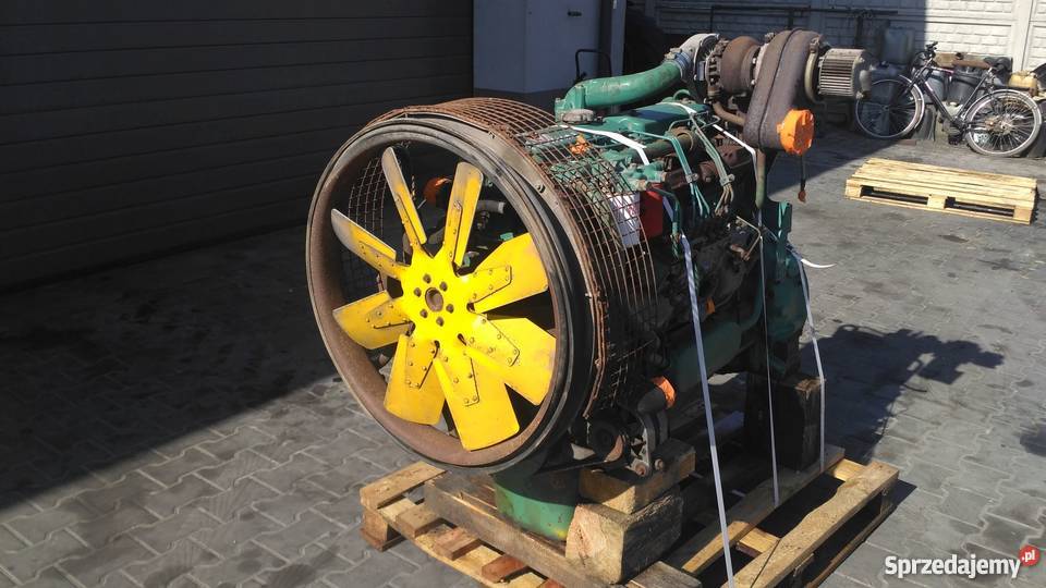 SILNIK VOLVO 6CYLINDROWY TURBO D71 TD71C2871499 Kielce