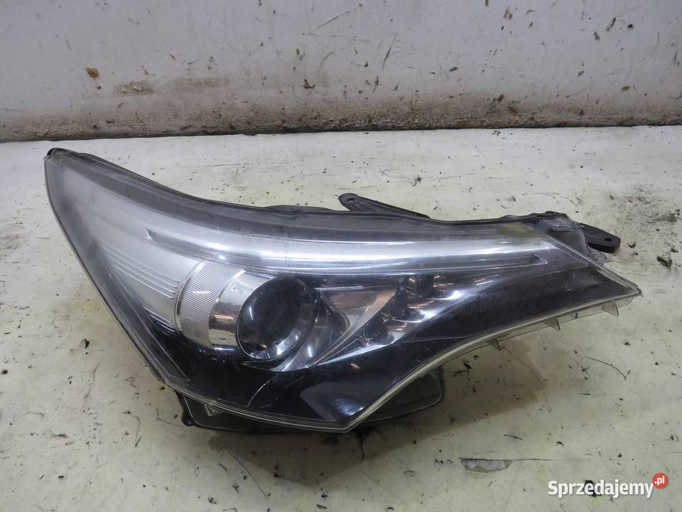LAMPA PRAWY PRZÓD XENON AVENSIS T27 T29