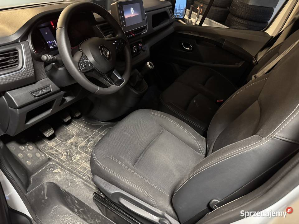 Renault Trafic 20 2023 grudzień Kielce
