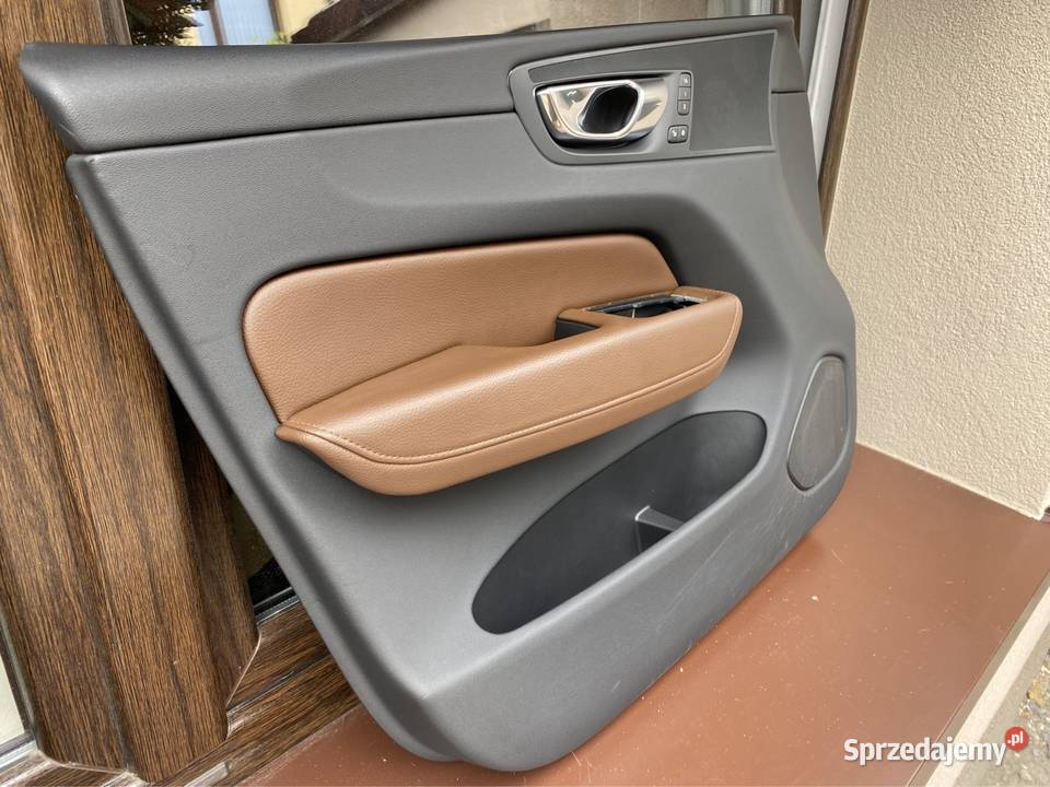 Volvo XC60 Boczek LEWY KIEROWCA Częstochowa sprzedam