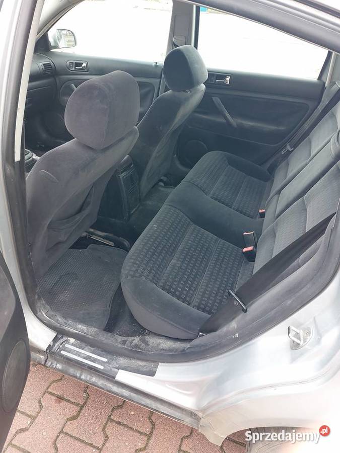 Volkswagen Passat B5 Comfortline 18T 110 2002r welurowa tapicerka