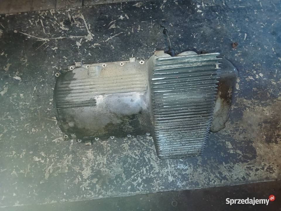 Miska Olejowa Porsche 944 25 B 9441012016R Radłów