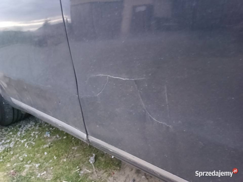 Sprzedam prawe drzwi przód i tyl osobowe Lubaczów