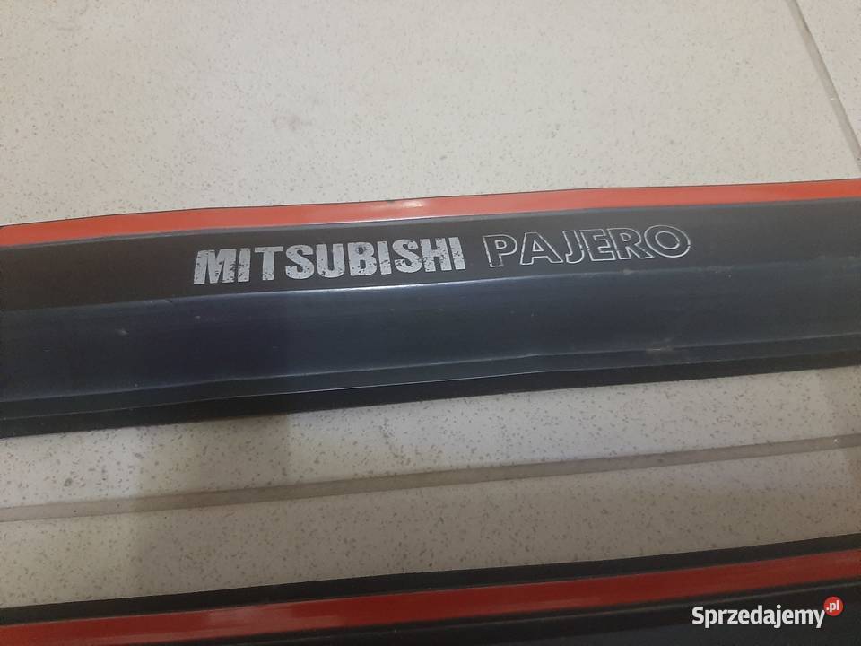 Mitsubishi Pajero I 3d listwy listwa terenowe Sieciechów