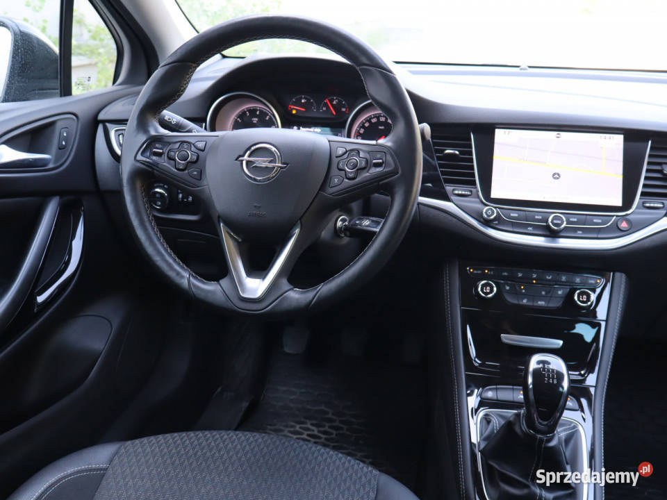 Opel Astra 14 T czarny Astra Piaseczno