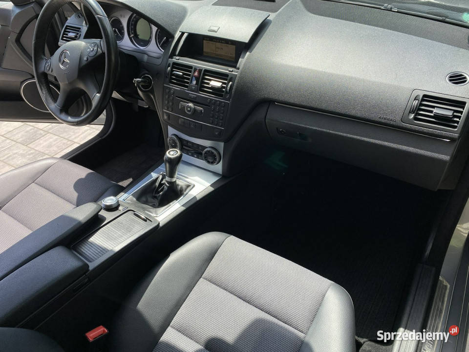 Mercedes C 180 zadbana 100 oryginalny przebieg Sedan / Limuzyna Poznań