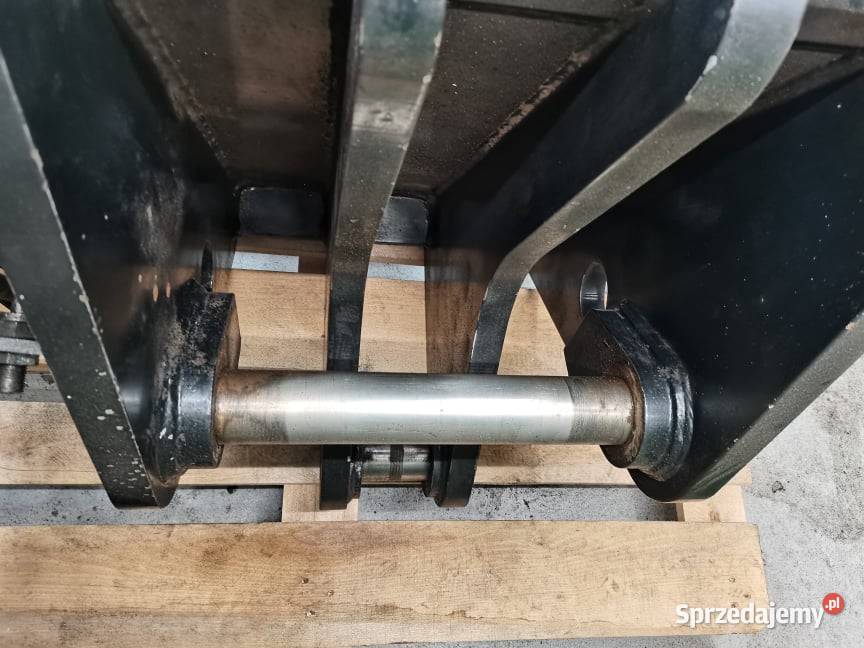 Ramka adaptacyjna Case 735 FarmLift Wilkowo sprzedam