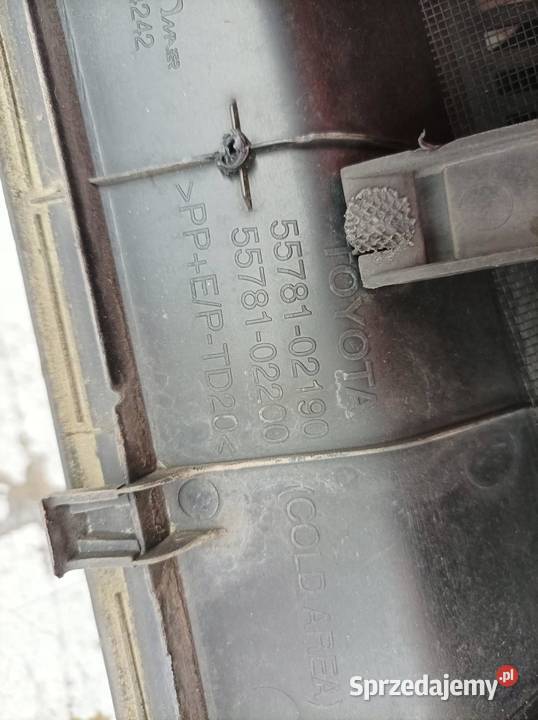 PODSZYBIE E15 Toyota Auris I 20062012