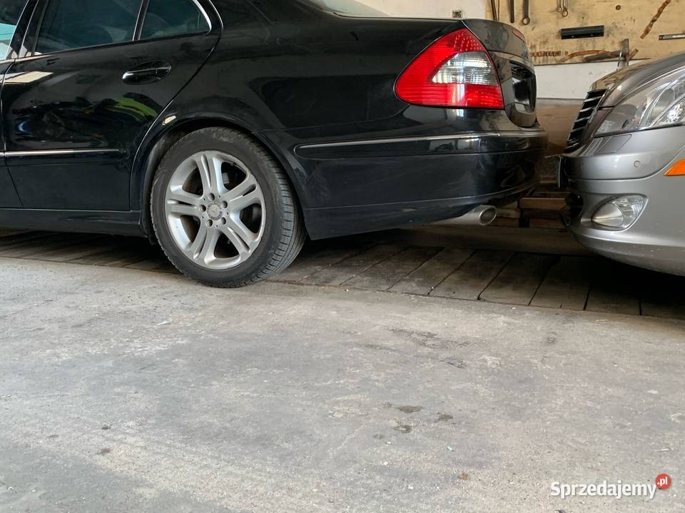 Mercedes W211 320cdi lift 2008 Rok produkcji 2008 Buk