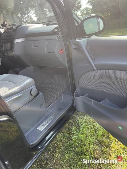 Mercedes Viano Rok produkcji 2008 Pniewy