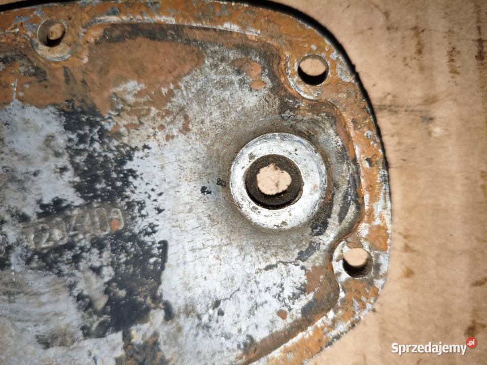 Dekiel pokrywa skrzyni biegów K750 M72 Silniki i osprzęt wielkopolskie Leszno