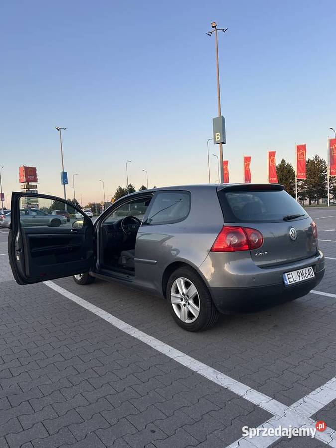 Volkswagena Golfa V z 2005 roku łódzkie Łódź