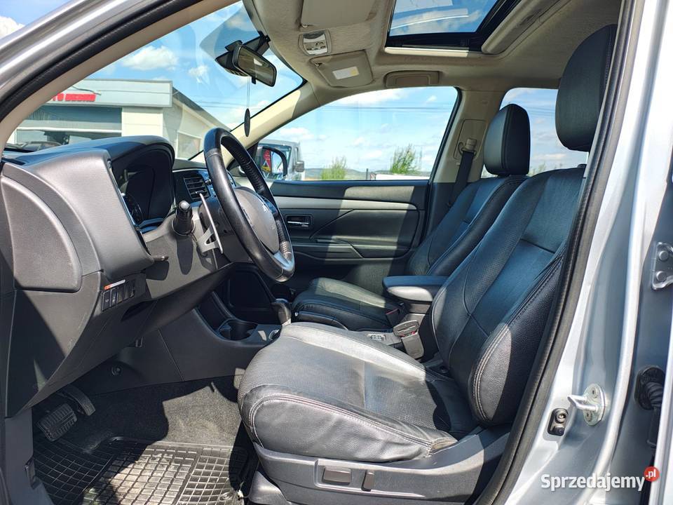 Mitsubishi Outlander 7Osobowy Automat Bogate sprzedam