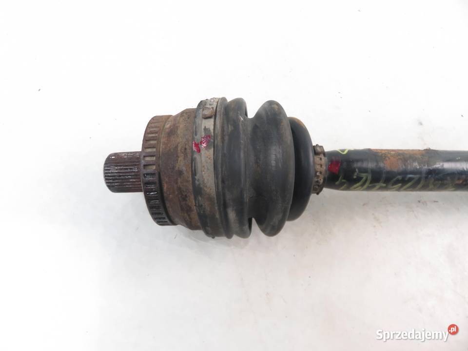 PÓŁOŚ PRAWA PRZEDNIA AUDI A4 B7 20 TFSI