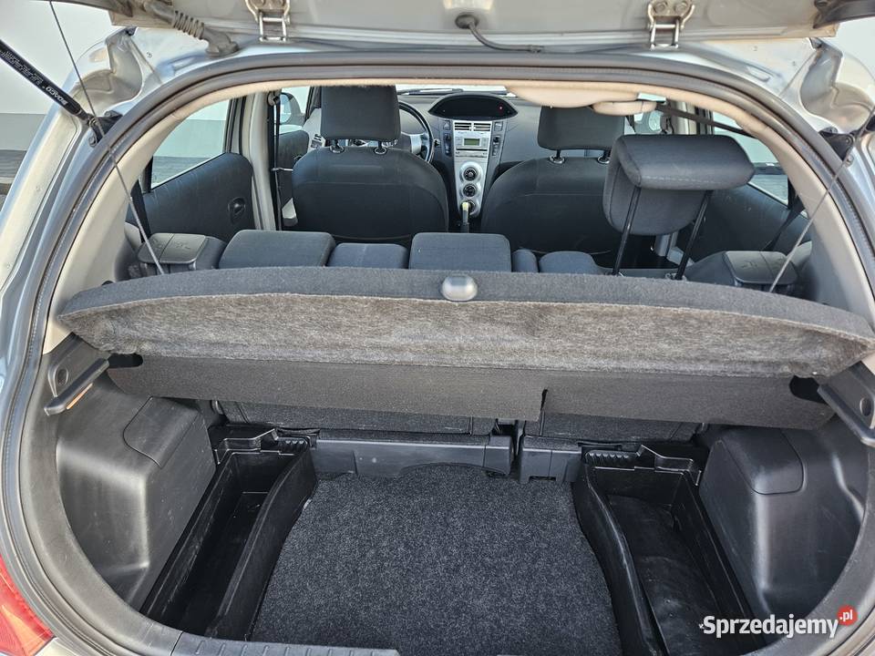 Toyota Yaris 13 iVVTi 86 Samochody osobowe Rzeszów sprzedam