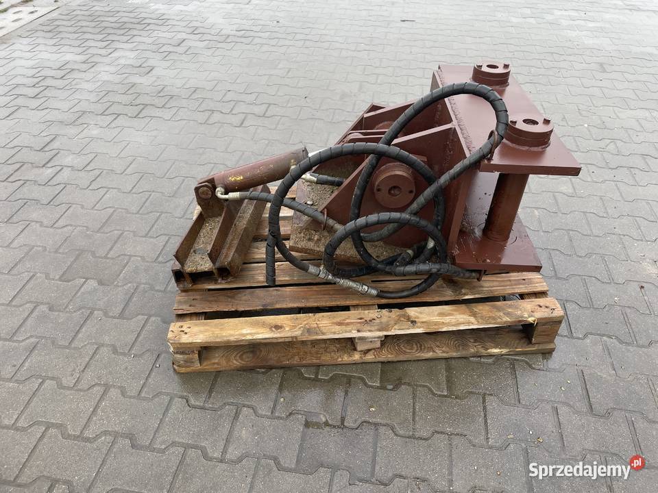 Uchylne mocowanie koparki jcb js175w