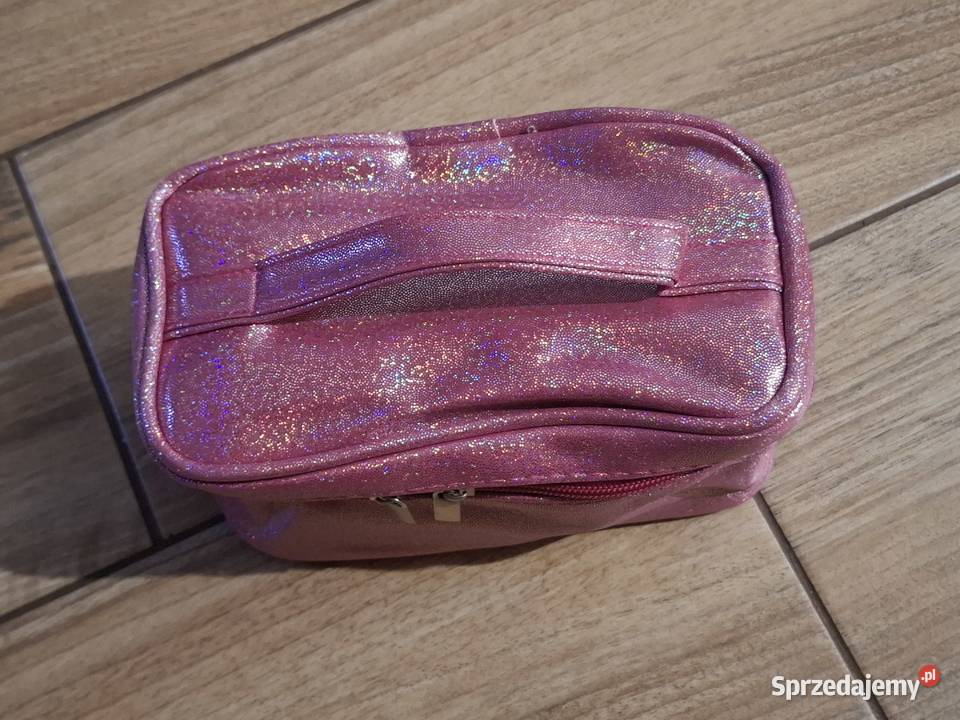 Brokatowa kwadratowa kosmetyczkakuferek Wąbrzeźno