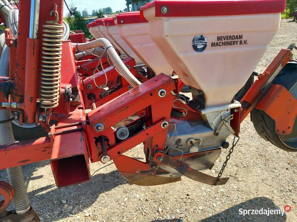 Siewnik do kukurydzy Siewniki i sadzarki Lisewo Kościelne