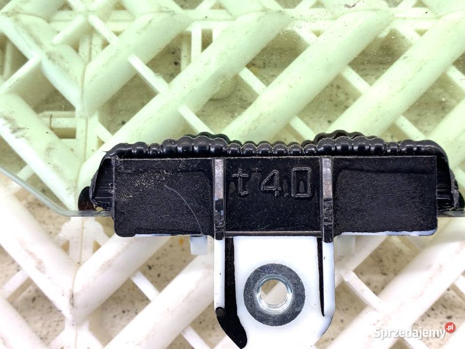 SZYBA PRAWY PRZÓD LEXUS LBX Crossover