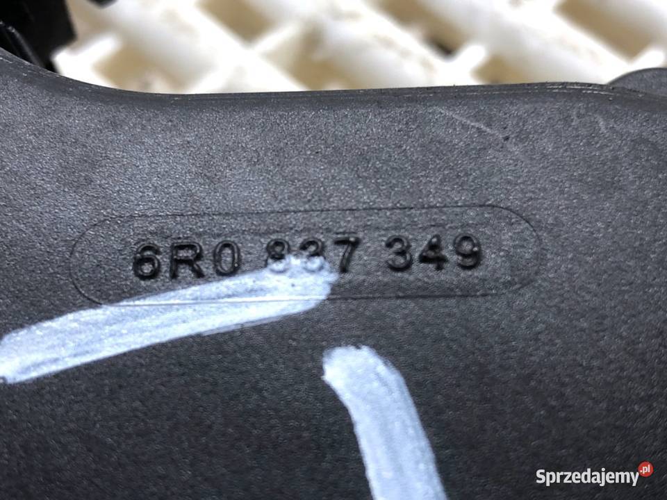 ZAMEK DRZWI LEWY TYŁ VW PASSAT B8 Kombi