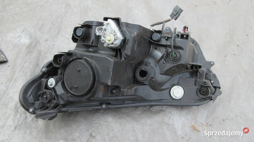 REFLEKTOR PRAWY LAMPA PRAWA PRZÓD TOYOTA RAV4 IV Ruda Śląska sprzedam