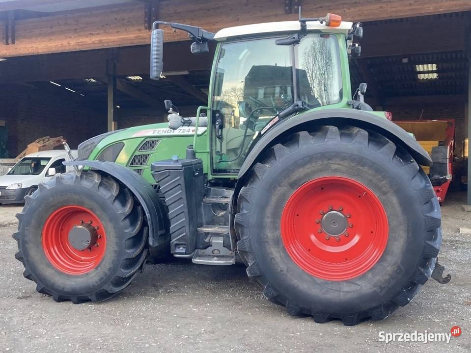 Fendt Vario 724 SCR Profi Plus Fendt Vario 820 Rożniątów