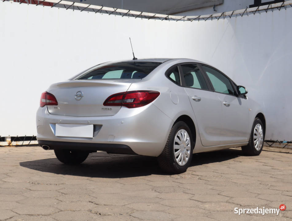 Opel Astra 14 T 4/5 Astra Łódź