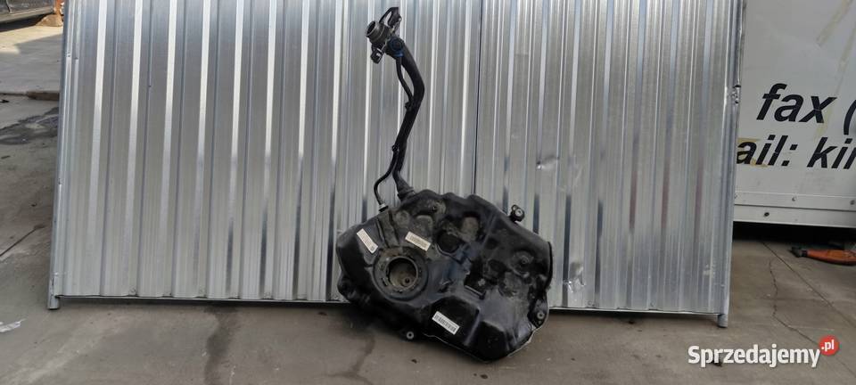 BAK ZBIORNIK PALIWA AUDI A4 B9 A5 8W 8W0201021CG Przystajń sprzedam