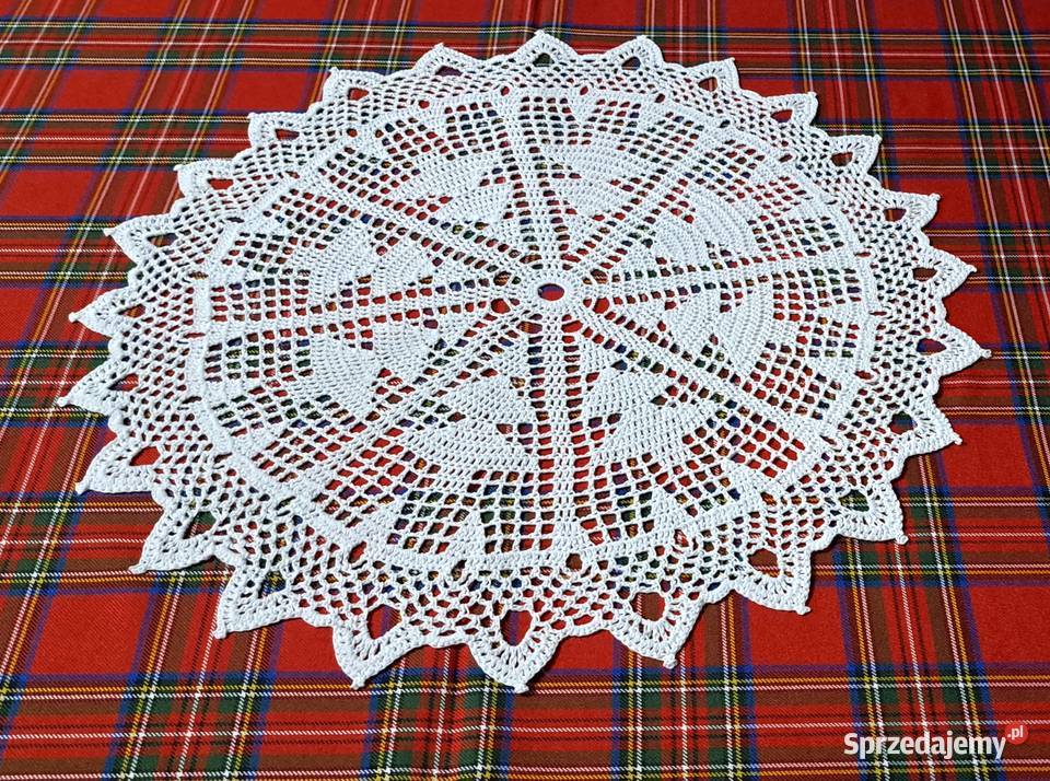 Serweta na szydełku rękodzieło Choinki NN5 Poznań sprzedam
