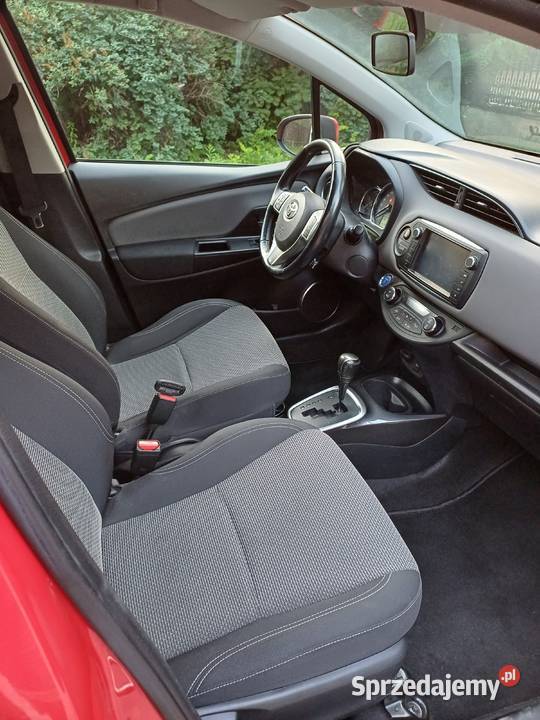Yaris Hybrid HSD hybryda Warszawa