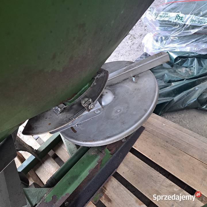 Rozsiewacz nawozu Sipma amazone sulky Wieleń