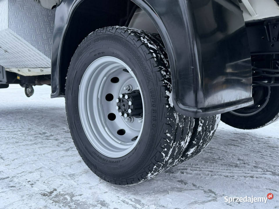 Nissan Cabstar Zwyżka Podnośnik Koszowy Widełki