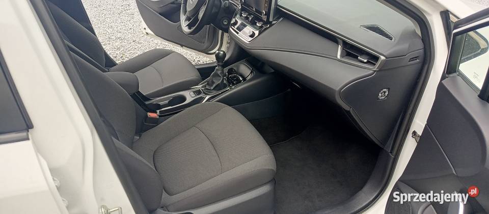 Toyota Corolla 15 krajowy serwisowany w ASO śląskie Dąbrowa Górnicza