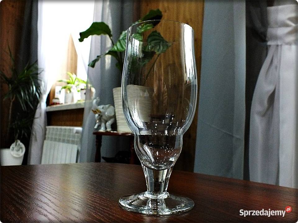 Kieliszek Szklanka na nóżce do koktaili Stan Żary